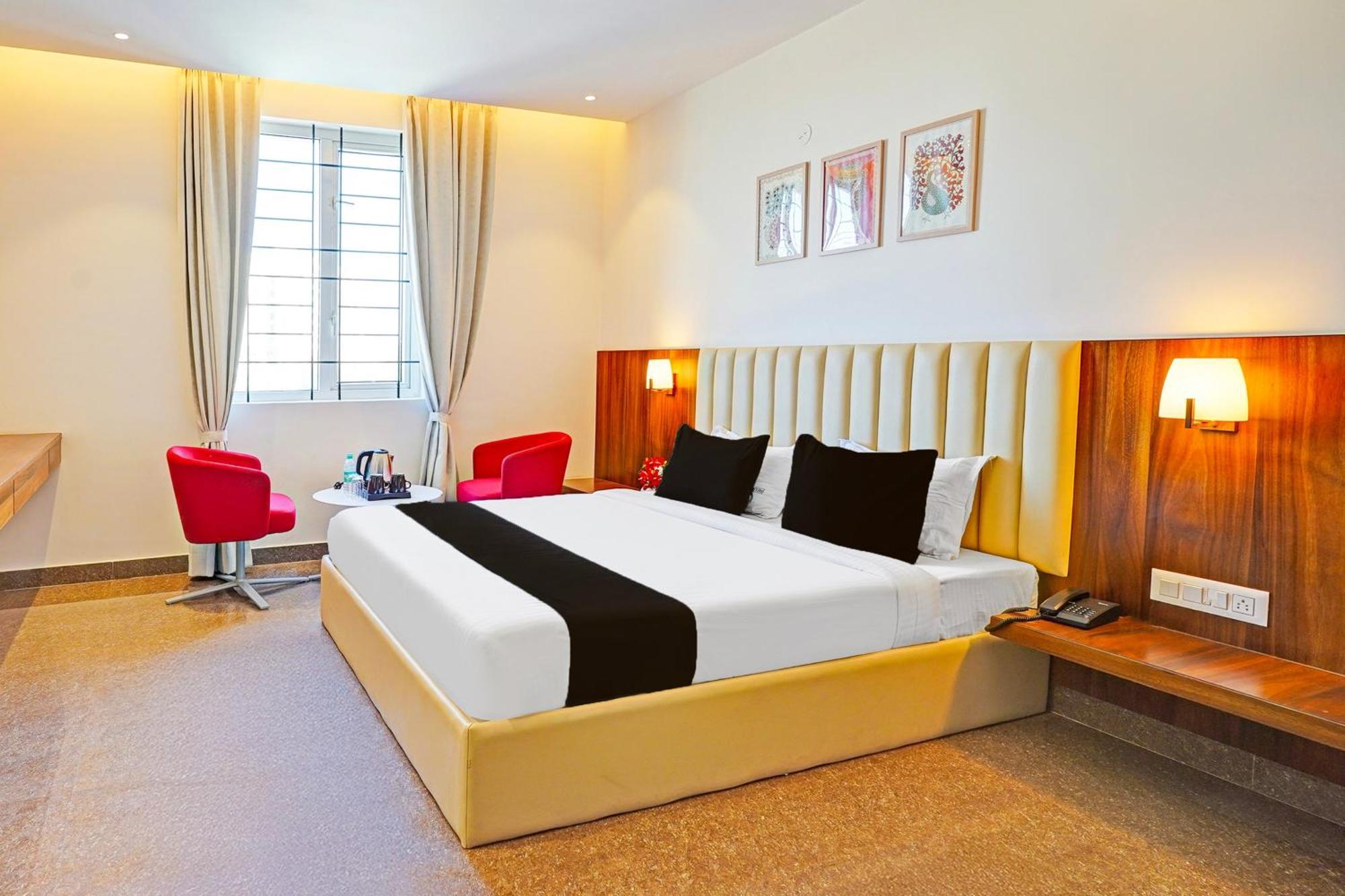 Super Townhouse Oak Electronic City Formerly Hotel Trubell Kammasandra Kültér fotó