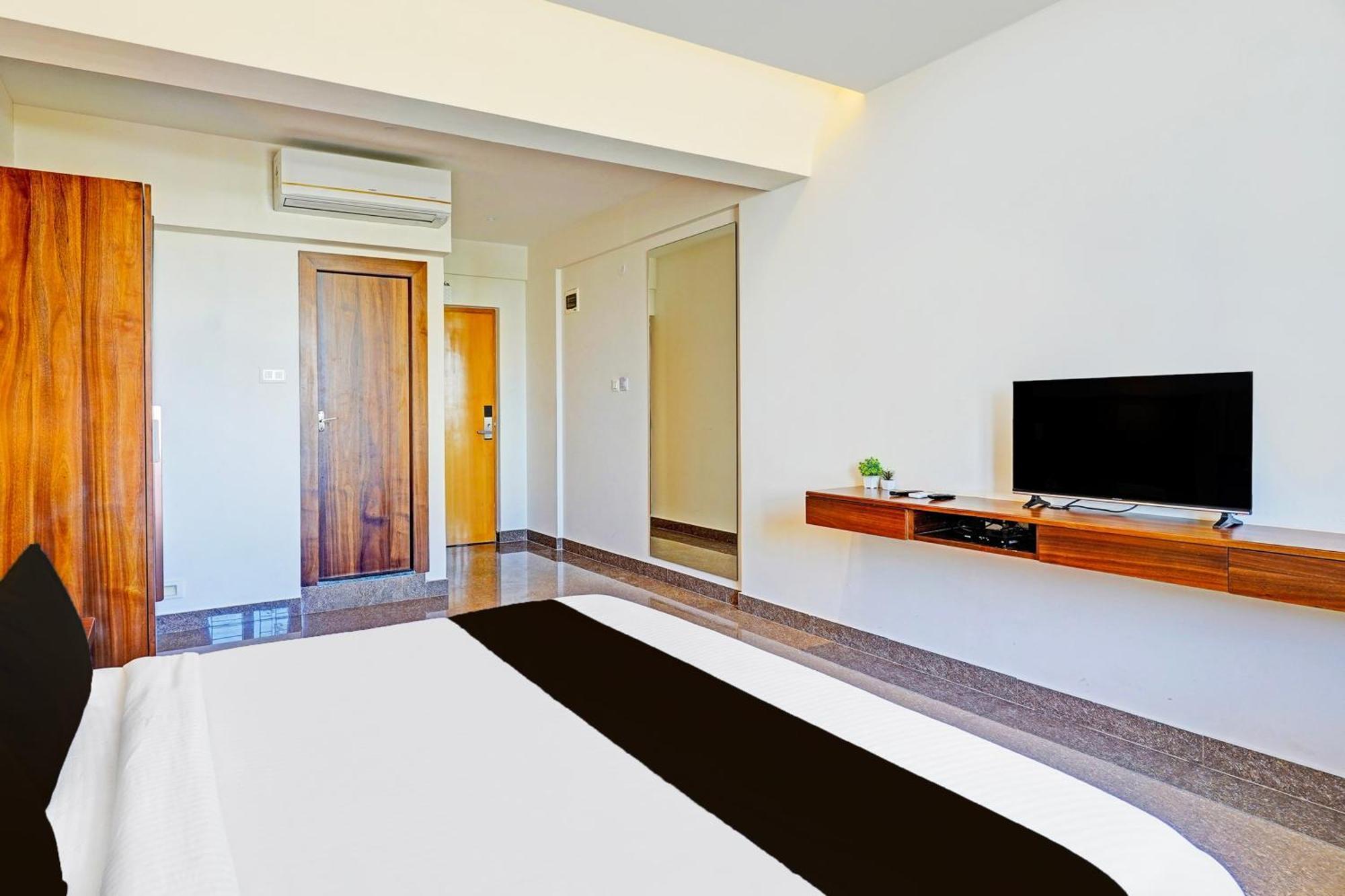 Super Townhouse Oak Electronic City Formerly Hotel Trubell Kammasandra Kültér fotó